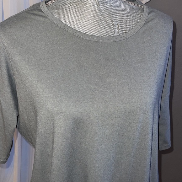 Lularoe XS Irma - Picture 2 of 2